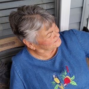 Meet your Posher, Deborah